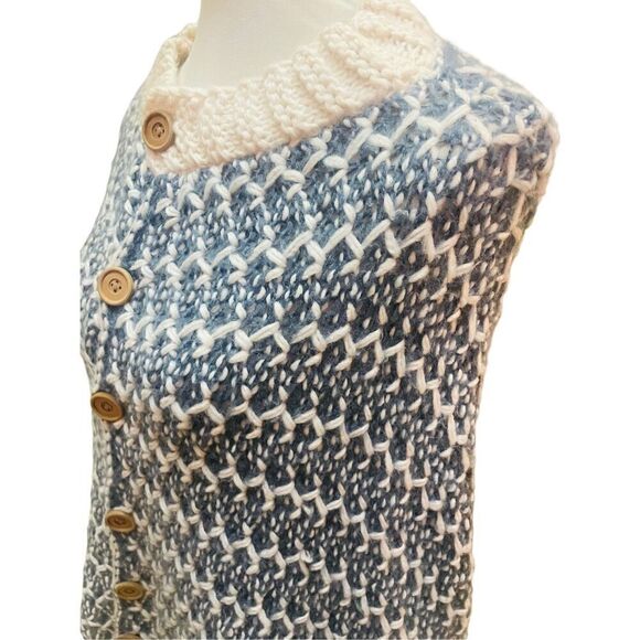 Simply Noelle Slate Blue & Cream Button Down Poncho/Shawl/Shrug-One Size - Picture 14 of 15